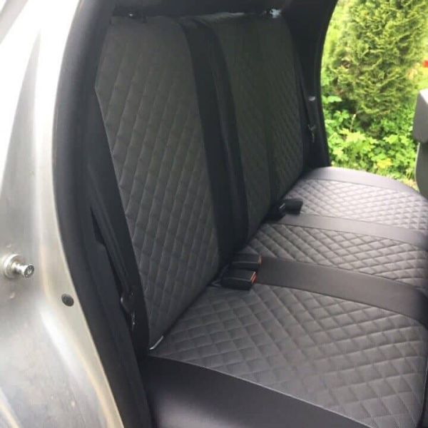 Чехлы Автопилот на Renault Duster 2011-2015 г.в. Чехлы Автопилот на Renault Duster 2011-2015 г.в.